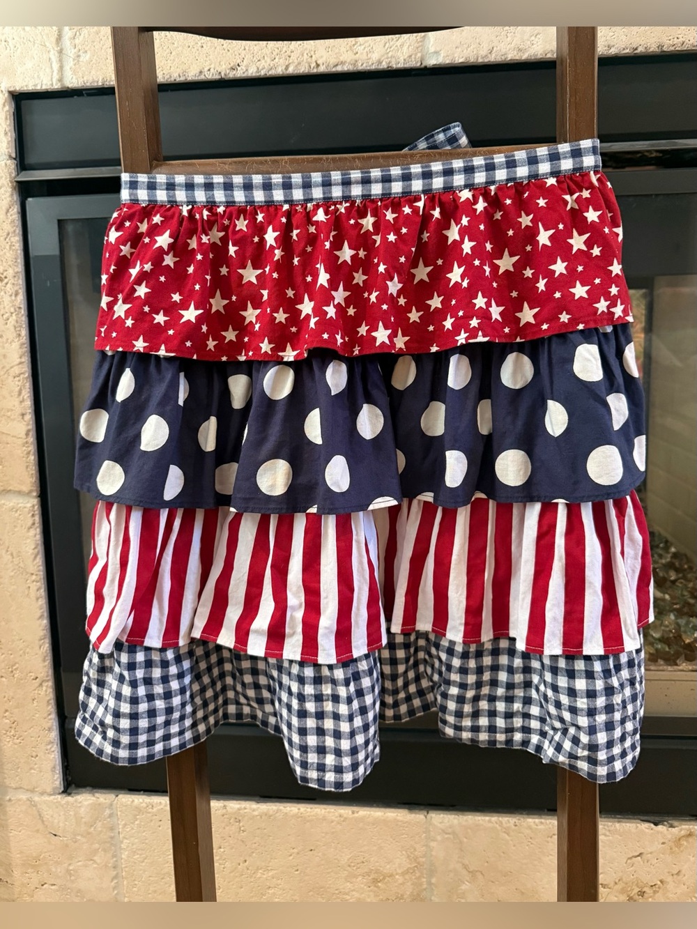 Pier 1 Imports Patriotic Americana Ruffle Half Apron Stars Stripes Gingham